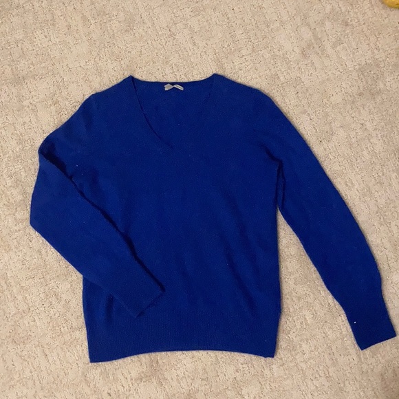 100% Cashmere Sweater - Picture 1 of 4